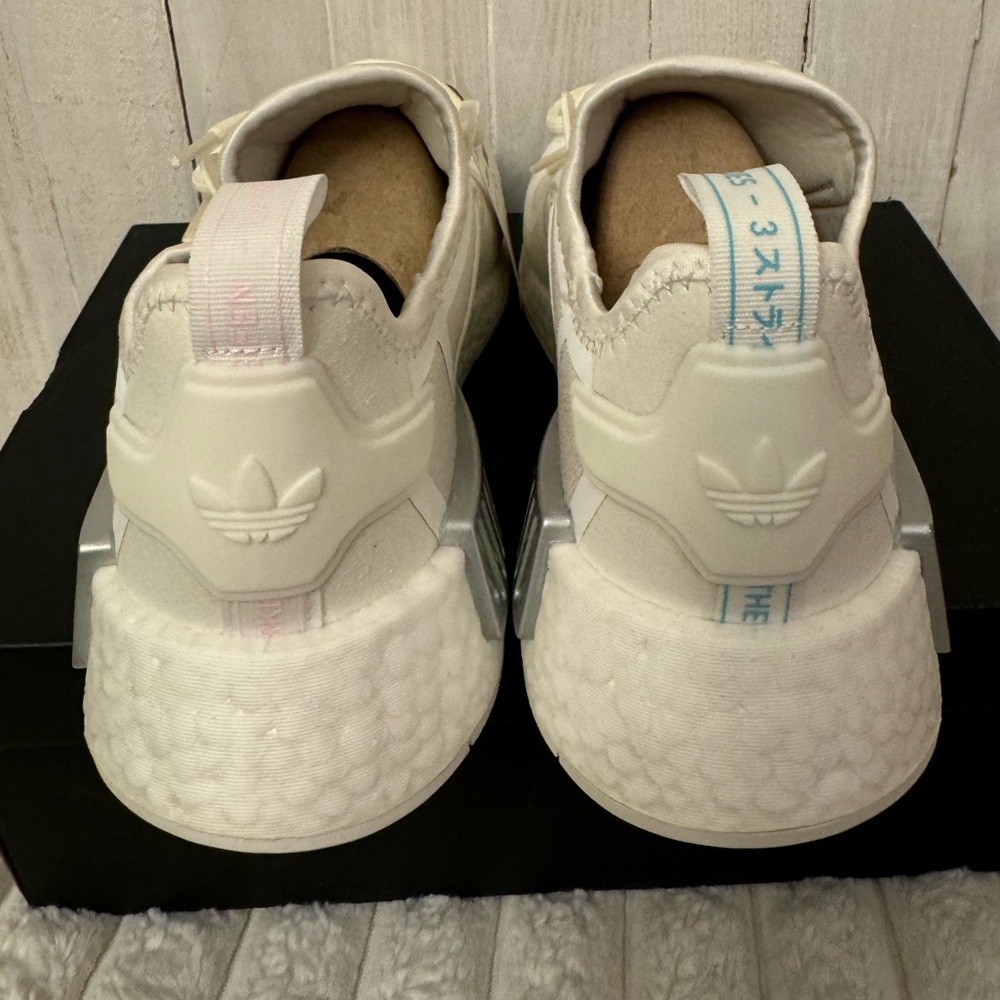 Adidas NMD_R1 ‘Silver Metallic plugs’ and cream white coloring - Size 6.5 - Picture 7 of 11